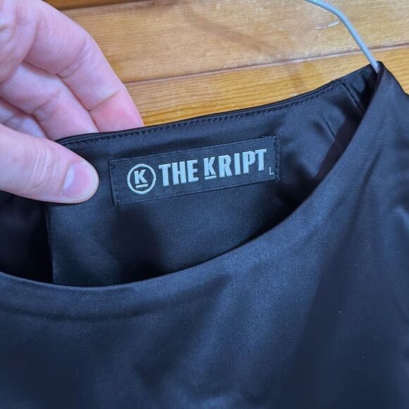 The Kript Black Satin Asymmetrical Top Women’s Large - Picture 4 of 6